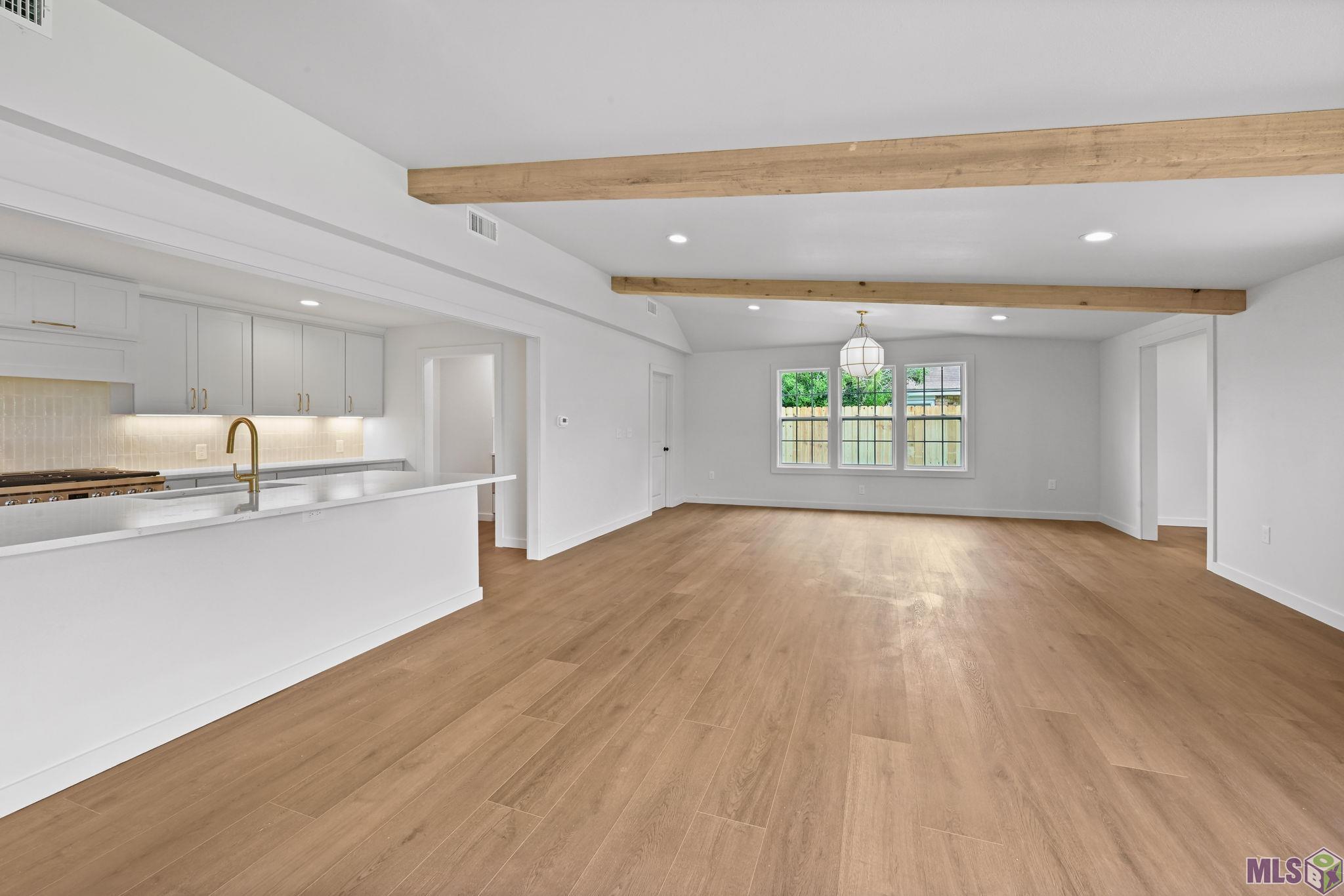 8872 Bayside Avenue Baton Rouge, LA 70806 - Photo 5 of 34