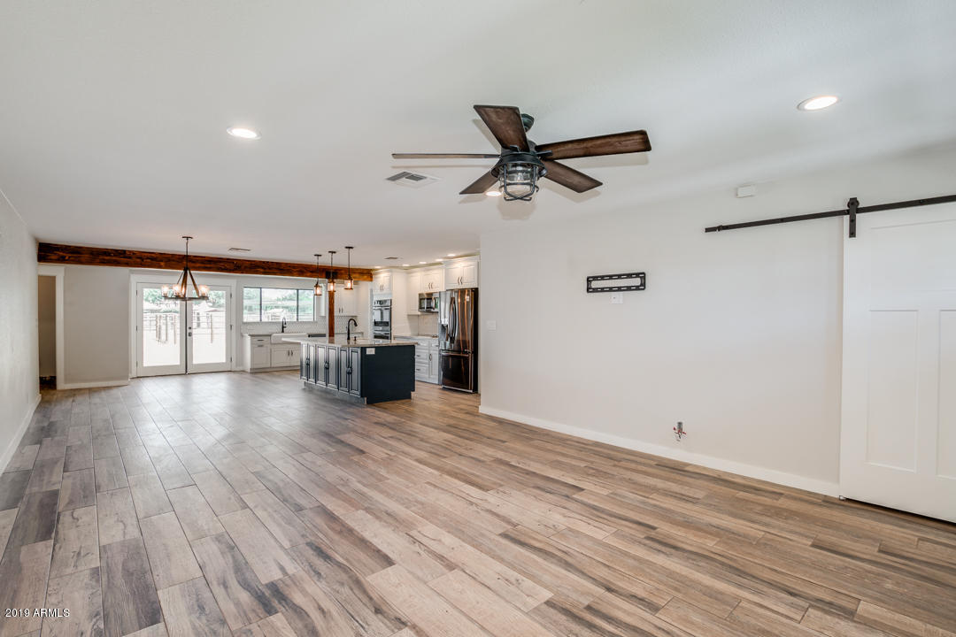 3410 East Campbell Road Gilbert, AZ 85234 - Photo 12 of 47 Greatroom
