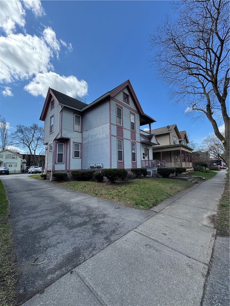 70 Alexander Street, Unit 3 Rochester, NY 14620 - Photo 2 of 11