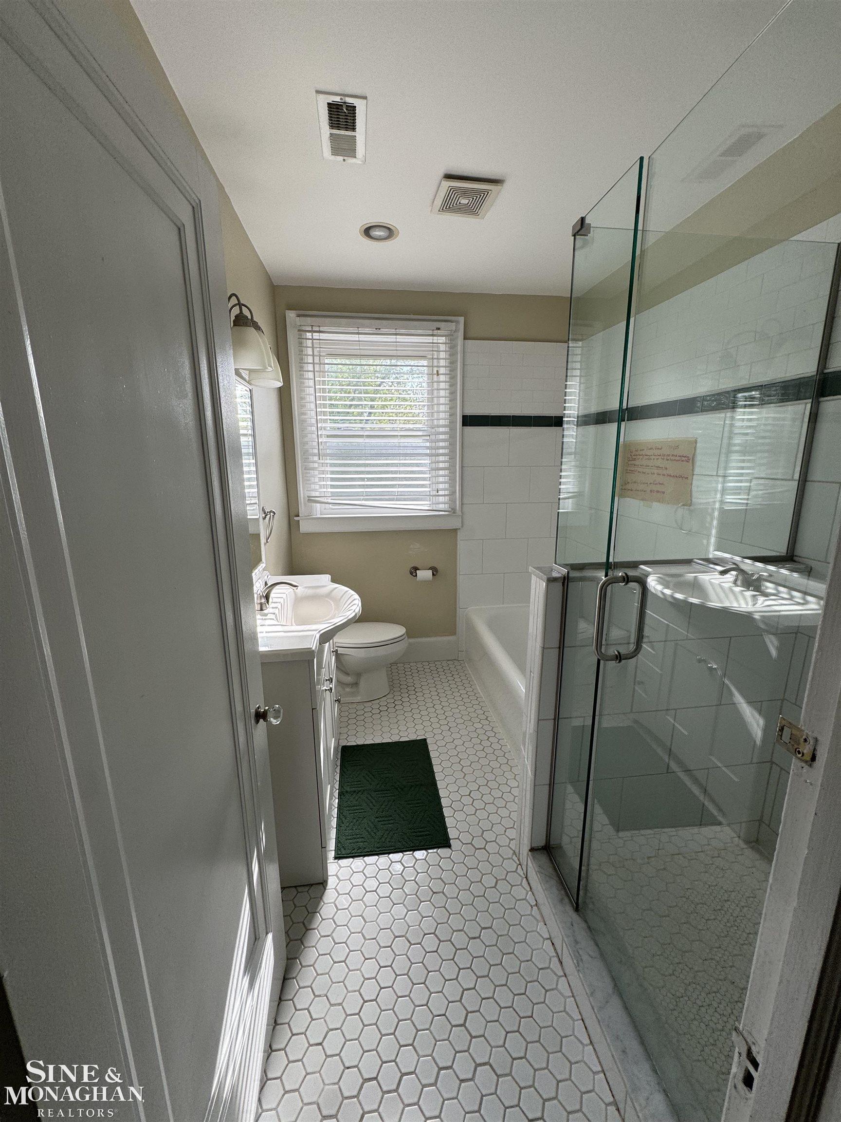 371 Neff Road Grosse Pointe, MI 48230 - Photo 10 of 12