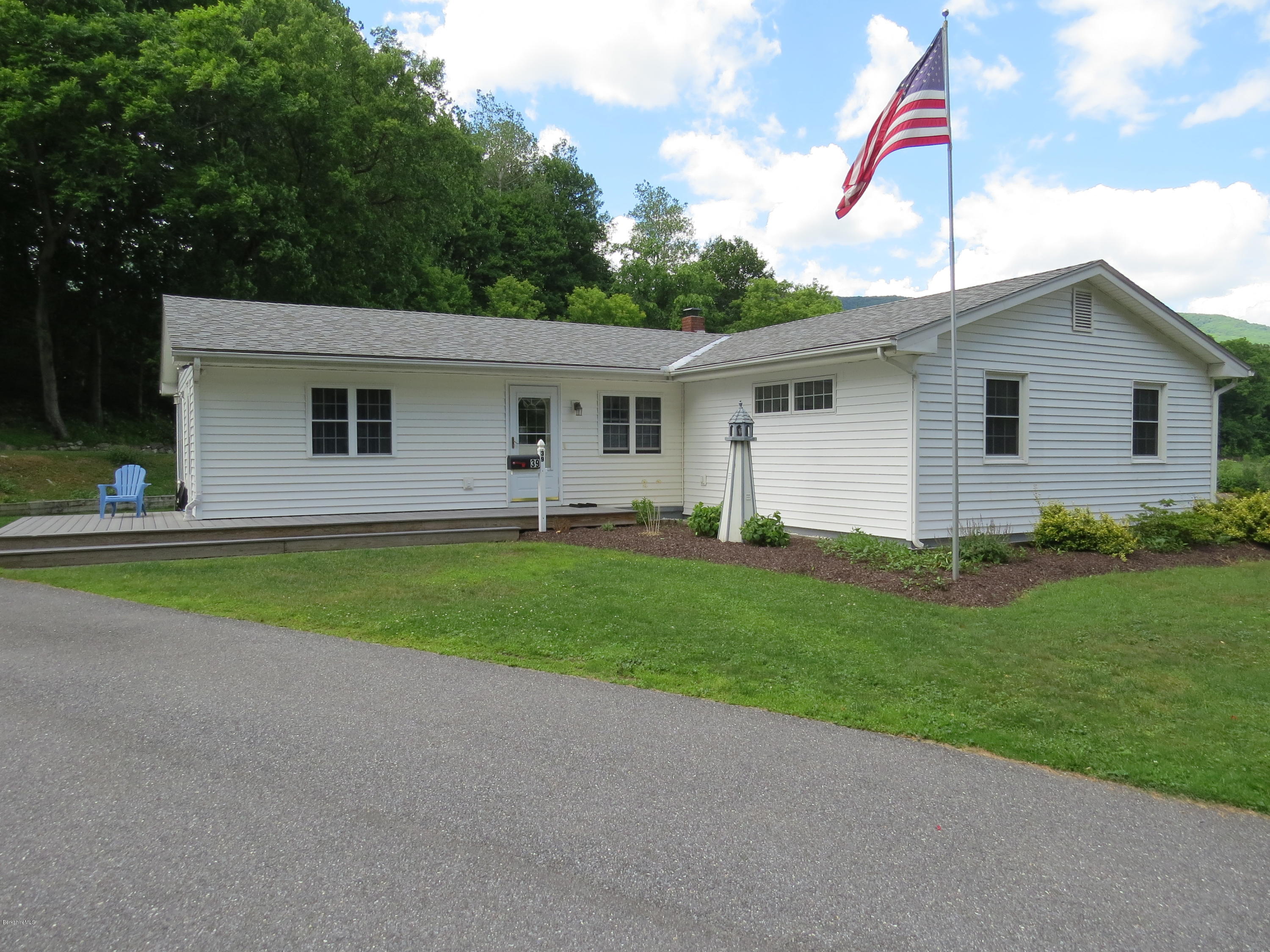 39 Harding Avenue Adams, MA 01220 - Photo 2 of 54 1 level ranch w 3 bdrms & 3 baths