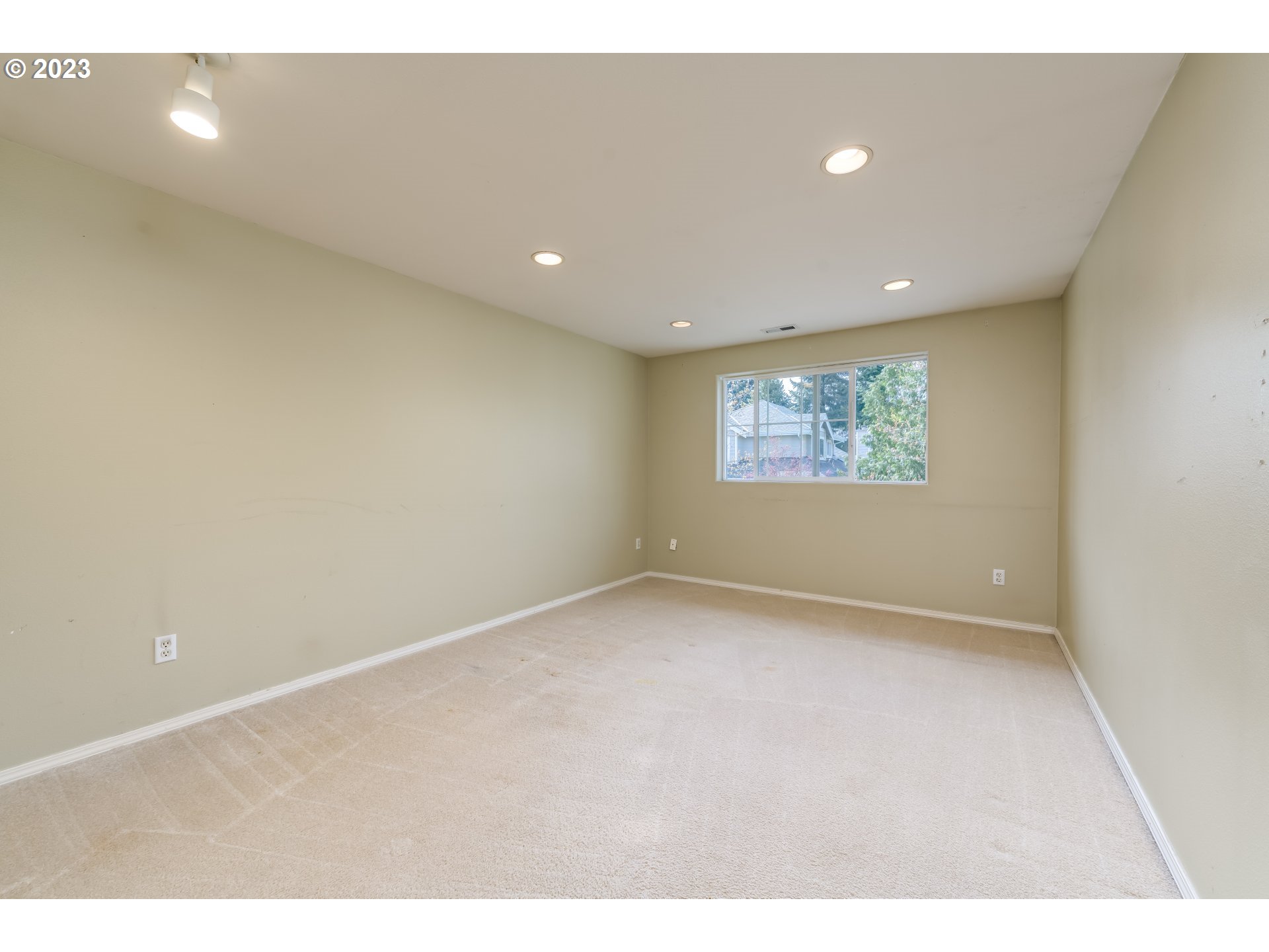 14245 Southwest Barrows Road Beaverton, OR 97007 - Photo 20 of 28 Gallery Image 20