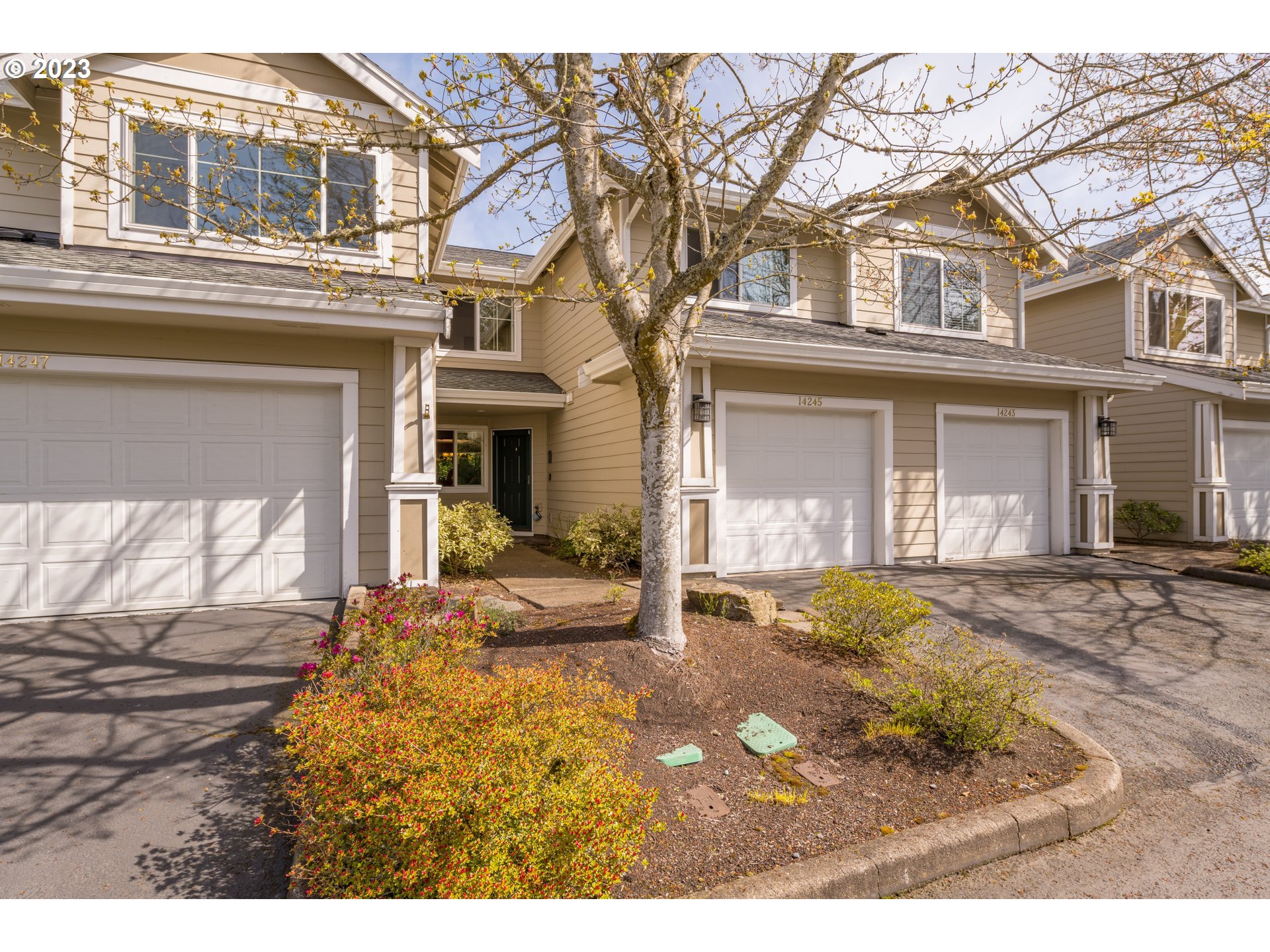 14245 Southwest Barrows Road Beaverton, OR 97007 - Photo 2 of 28 Gallery Image 2