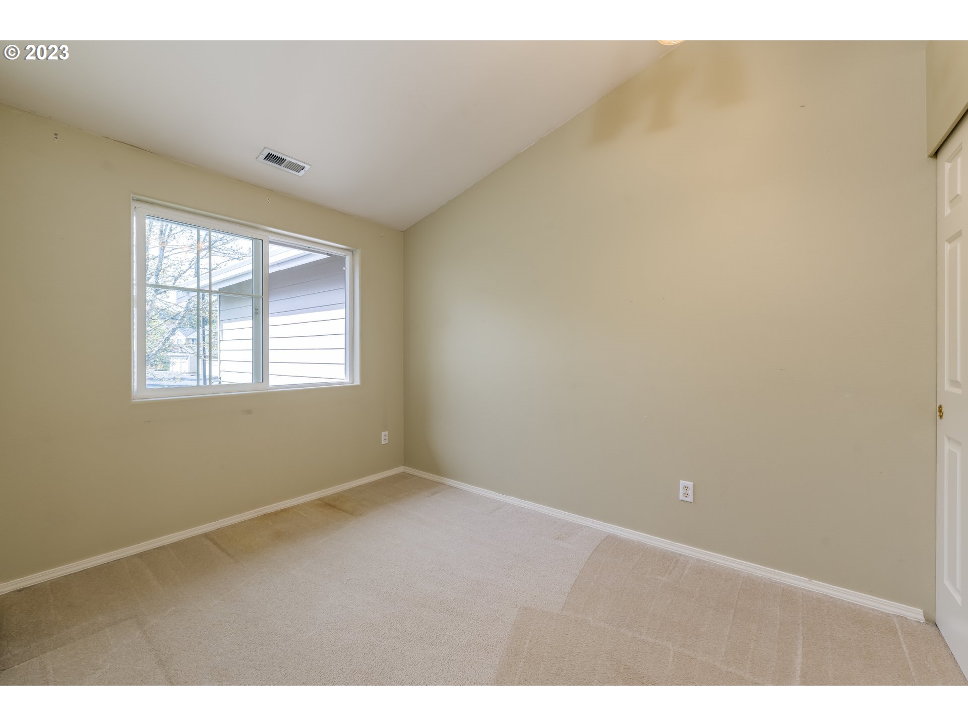 14245 Southwest Barrows Road Beaverton, OR 97007 - Photo 21 of 28 Gallery Image 21