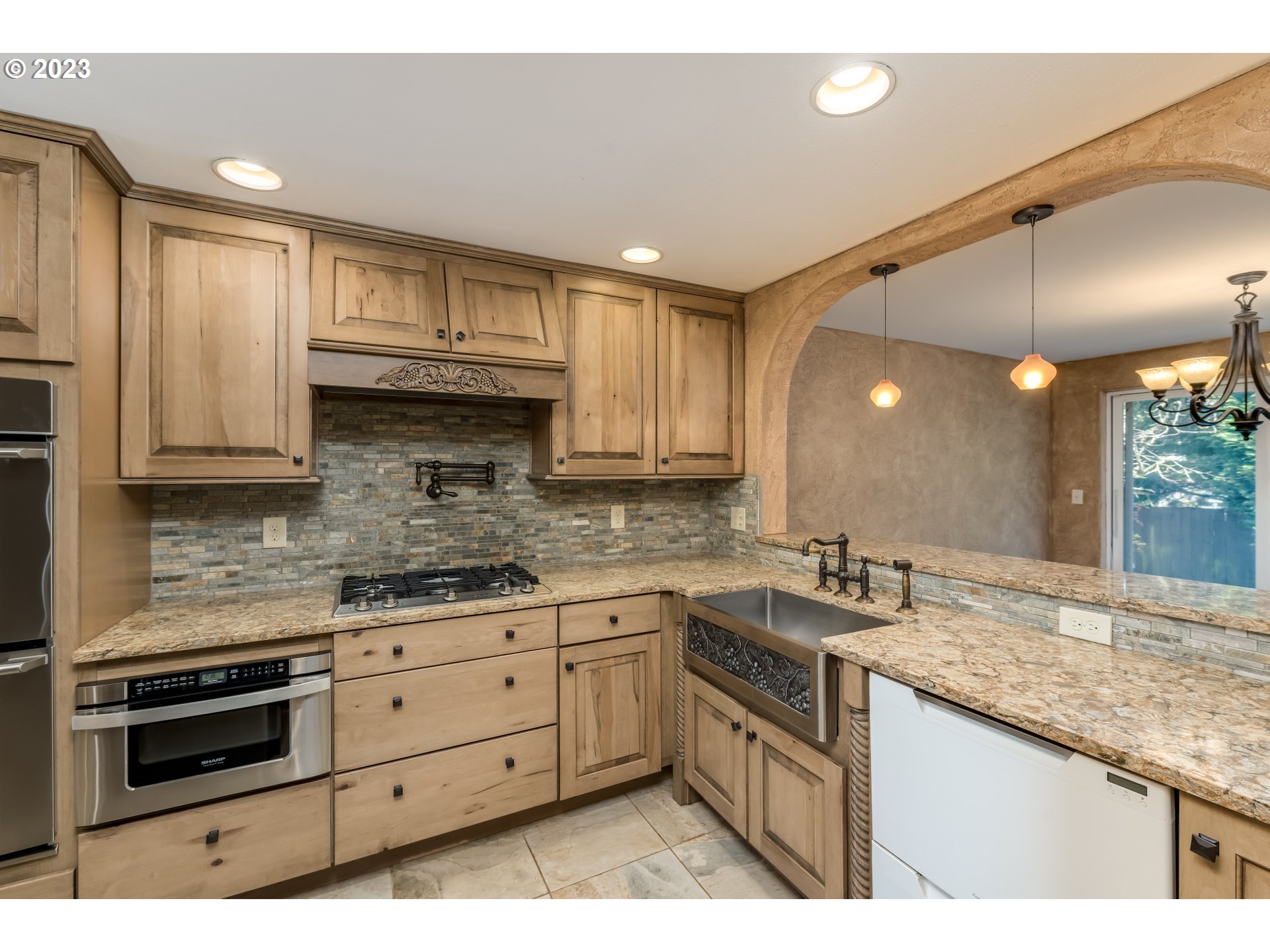 14245 Southwest Barrows Road Beaverton, OR 97007 - Photo 4 of 28 Gallery Image 4