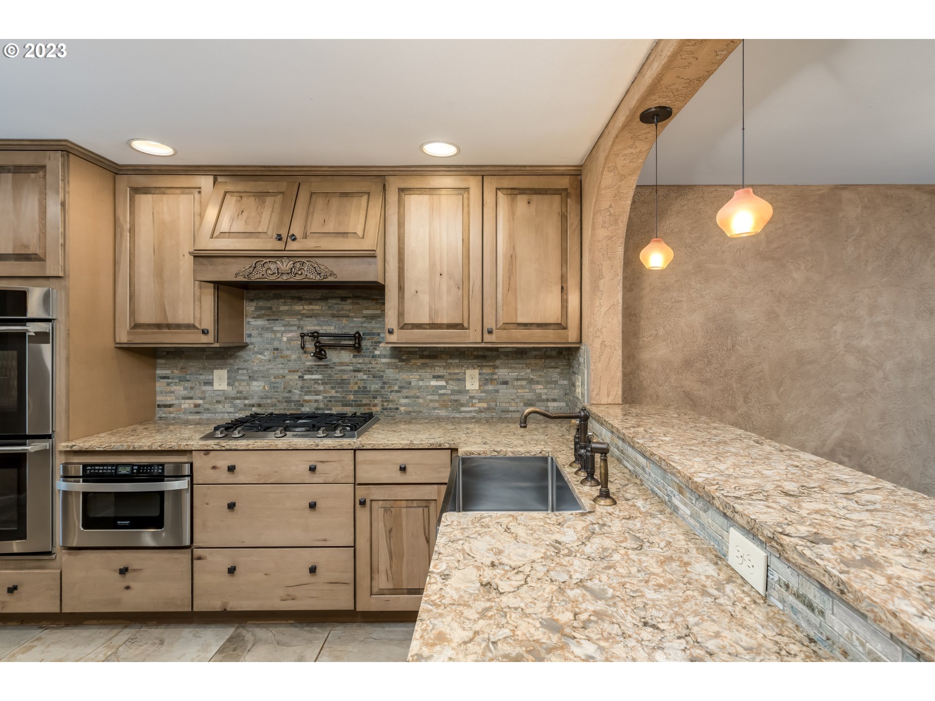 14245 Southwest Barrows Road Beaverton, OR 97007 - Photo 5 of 28 Gallery Image 5