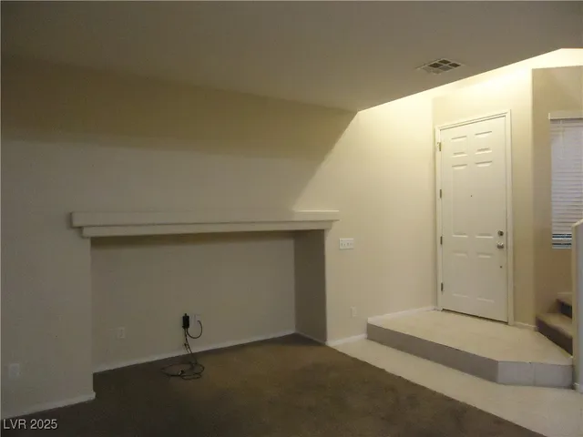 $2,000 | 10106 San Gervasio Avenue, Las Vegas, NV 89147