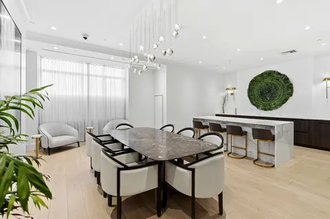 $949,000 | 100 Shawmut Avenue, Unit 201, Boston, MA 02118