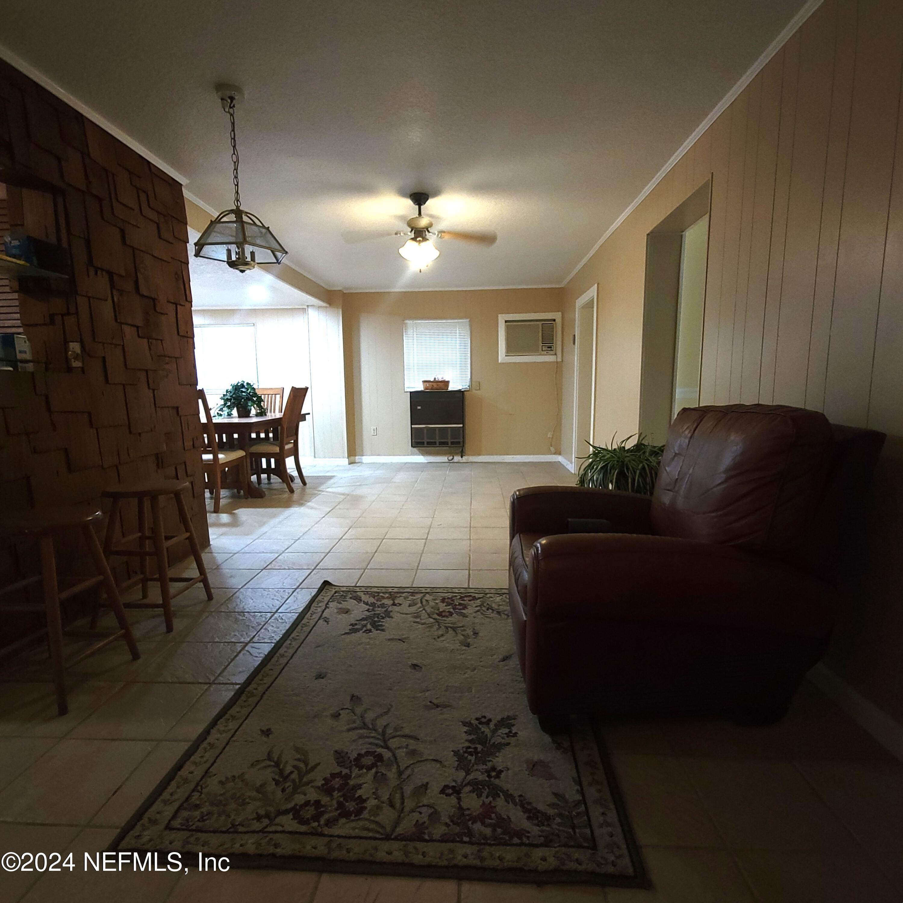 3269 St Augustine Road Jacksonville, FL 32207 - Photo 4 of 16 Foyer