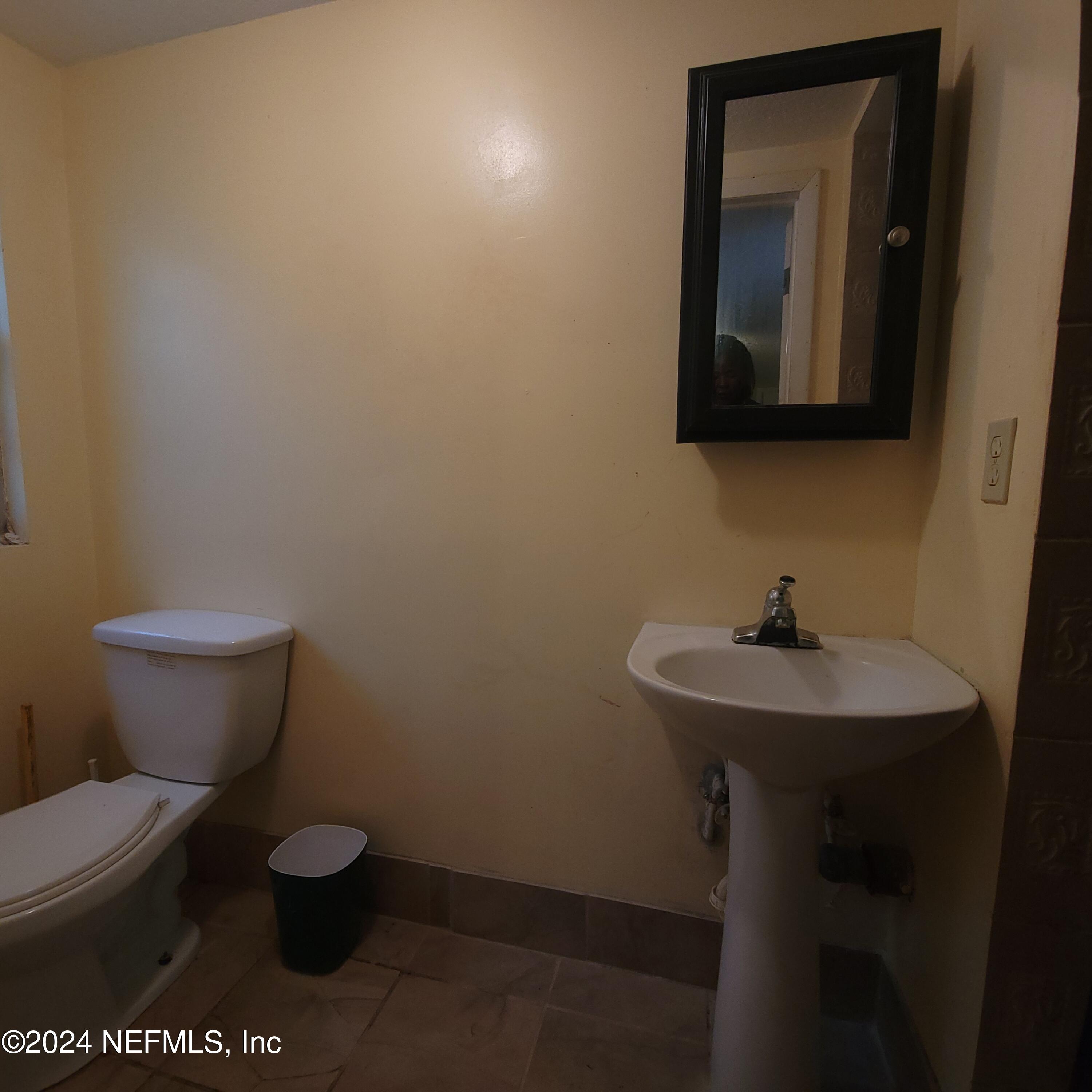 3269 St Augustine Road Jacksonville, FL 32207 - Photo 9 of 16 Owners Bath