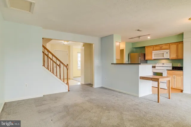 a view of entryway and hall