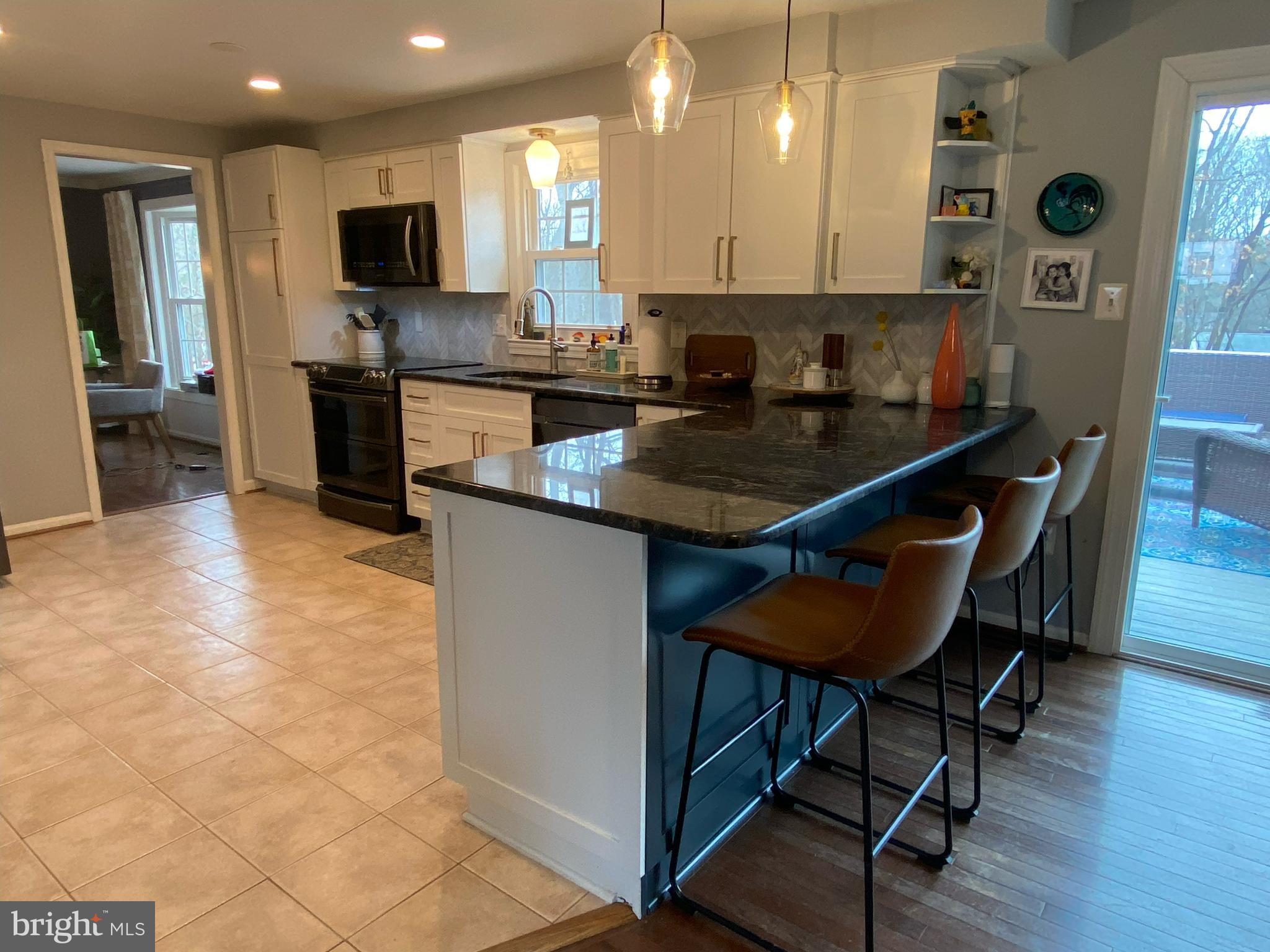 8018 Sunset Path Court Springfield, VA 22153 - Photo 3 of 7