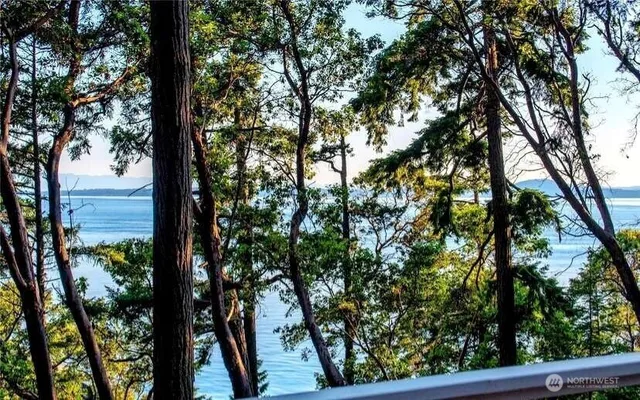 $1,247,000 | 265 Madrona Drive, Friday Harbor, WA 98250