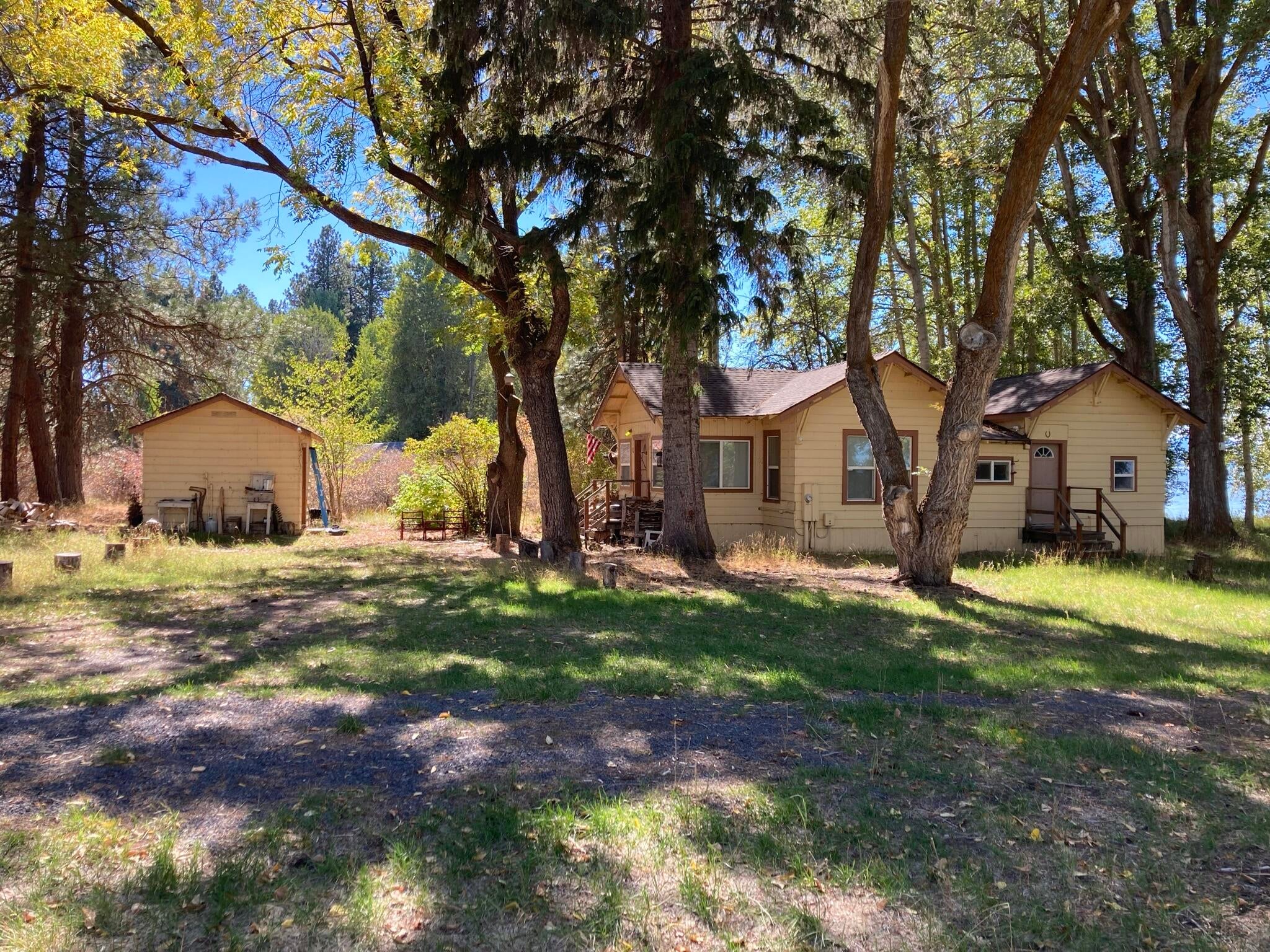 35850 Modoc Point Road Chiloquin, OR 97624 - Photo 2 of 20 IMG_1051