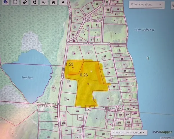 a view of a street view