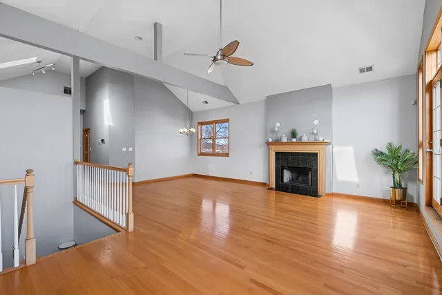 $240,000 | 4426 South Calumet Avenue, Unit 3, Chicago, IL 60653