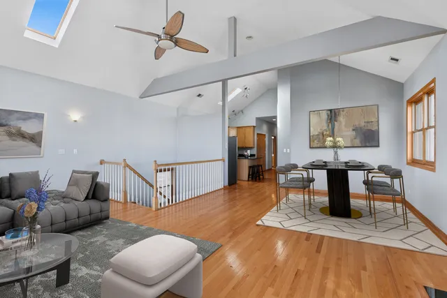 $240,000 | 4426 South Calumet Avenue, Unit 3, Chicago, IL 60653