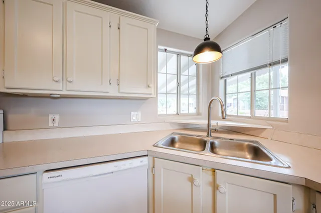 $147,275 | 3901 East Pinnacle Peak Road, Unit 87, Phoenix, AZ 85050