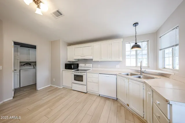 $147,275 | 3901 East Pinnacle Peak Road, Unit 87, Phoenix, AZ 85050