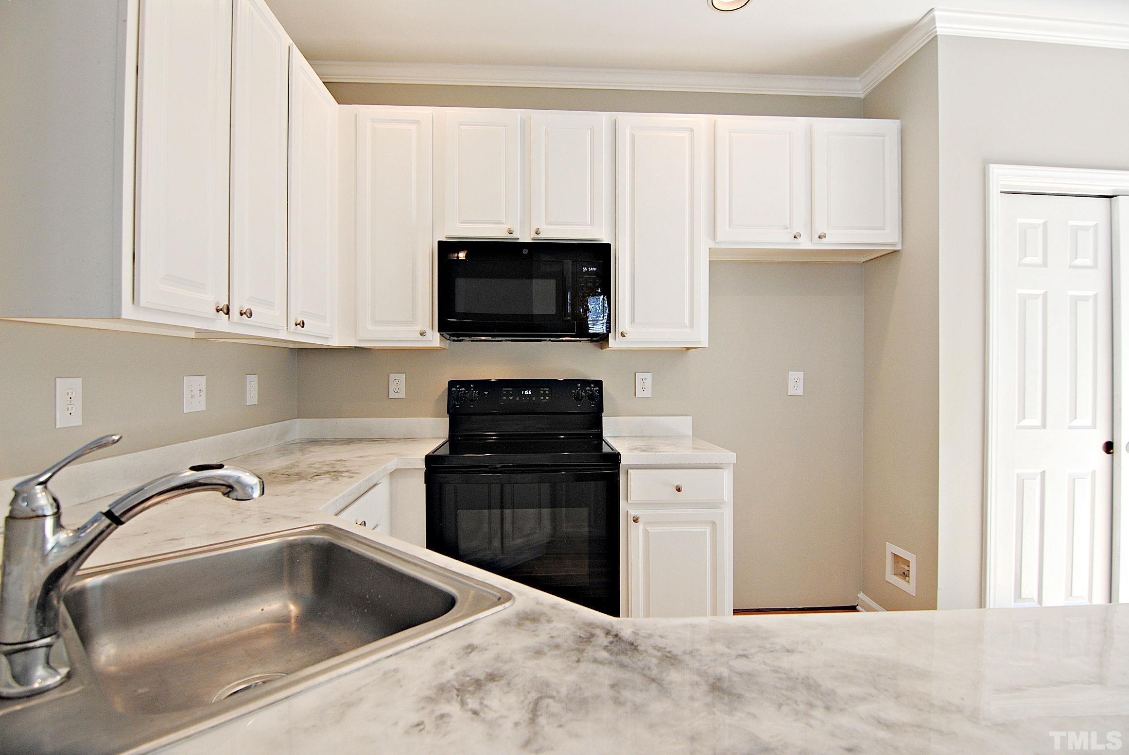 5530 Vista View Court Raleigh, NC 27612 - Photo 11 of 28 Gallery Image 11
