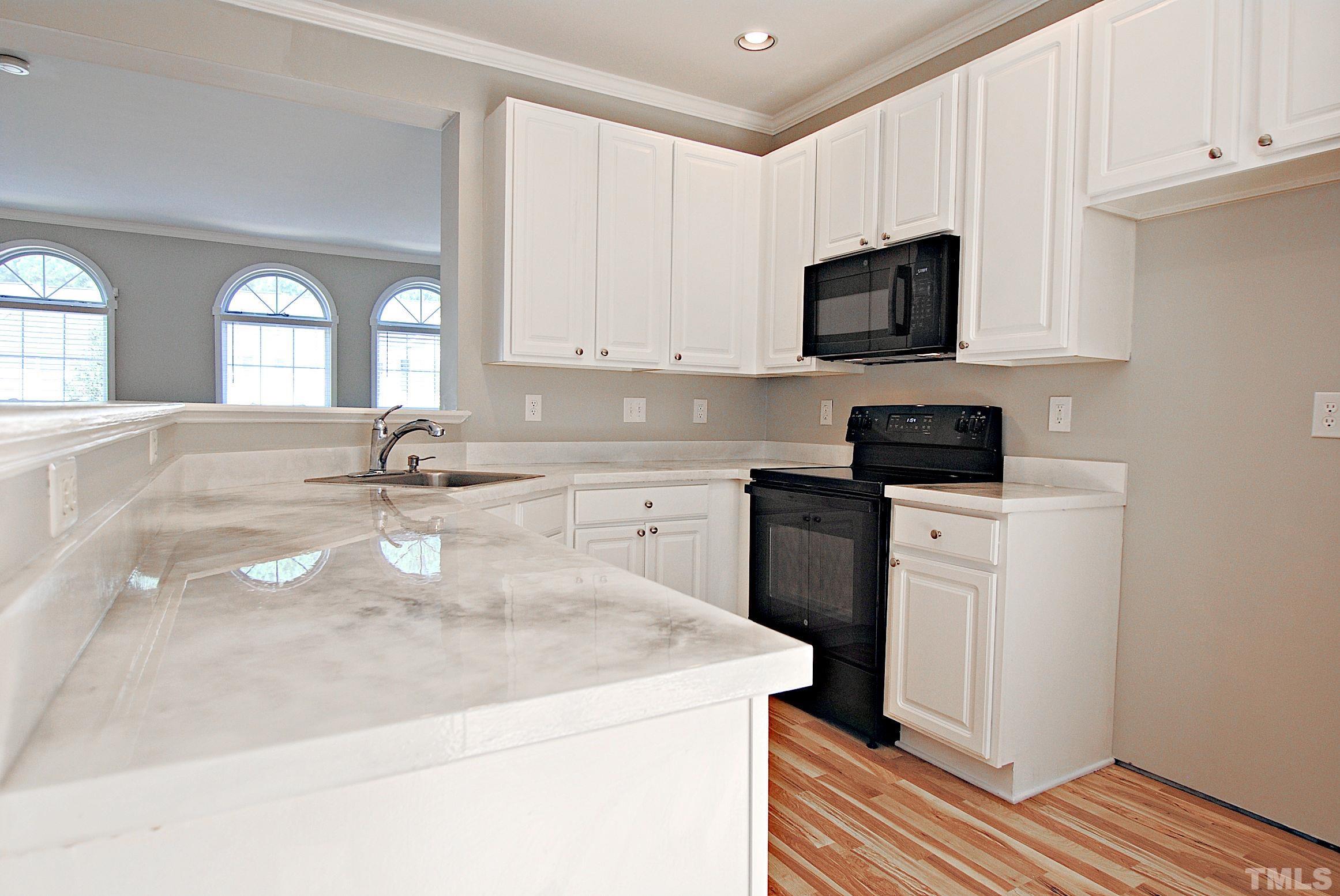 5530 Vista View Court Raleigh, NC 27612 - Photo 12 of 28 Gallery Image 12