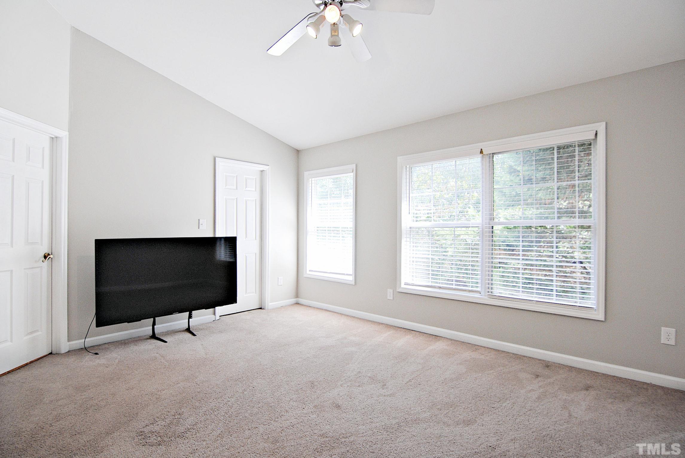 5530 Vista View Court Raleigh, NC 27612 - Photo 14 of 28 Gallery Image 14