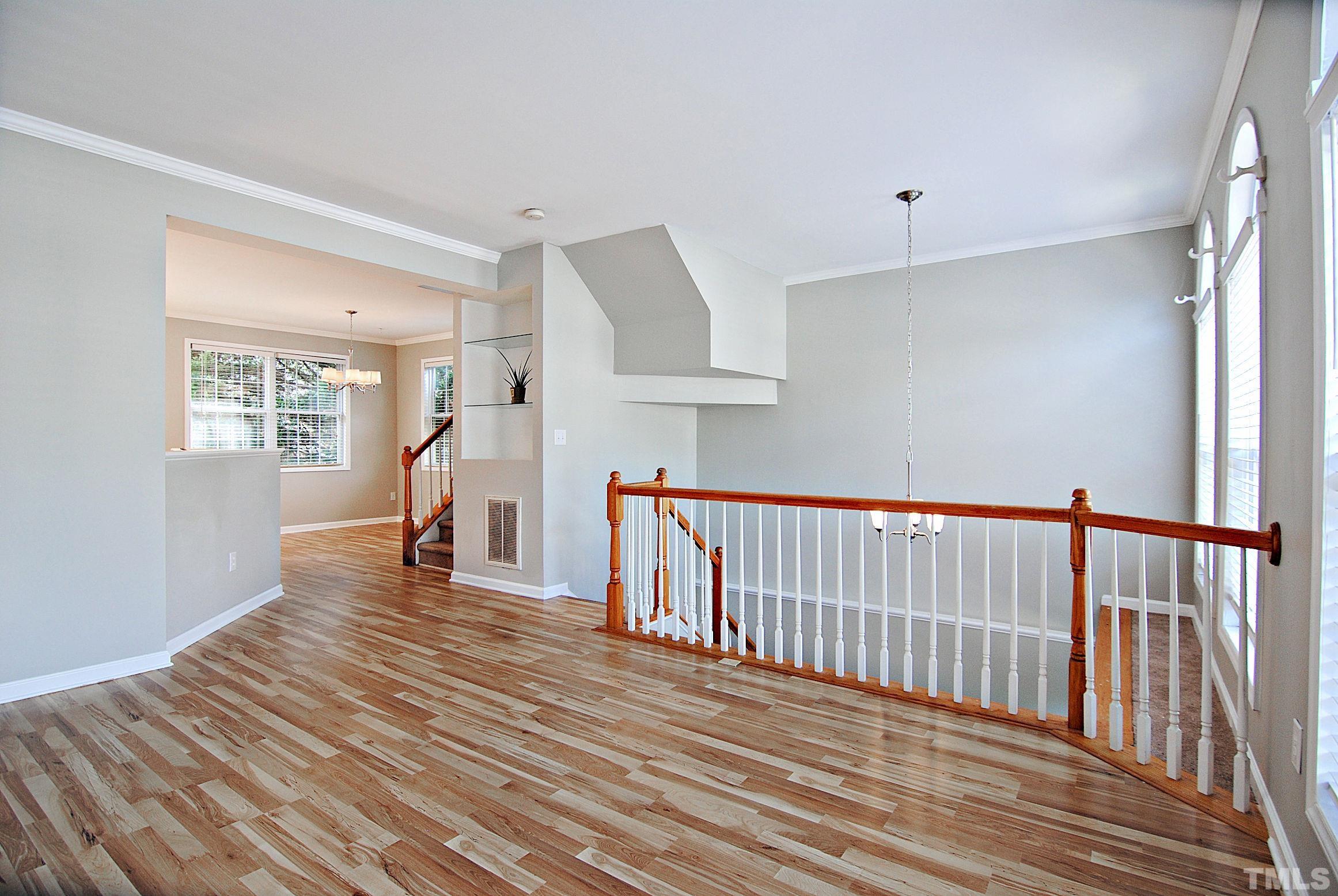 5530 Vista View Court Raleigh, NC 27612 - Photo 3 of 28 Gallery Image 3