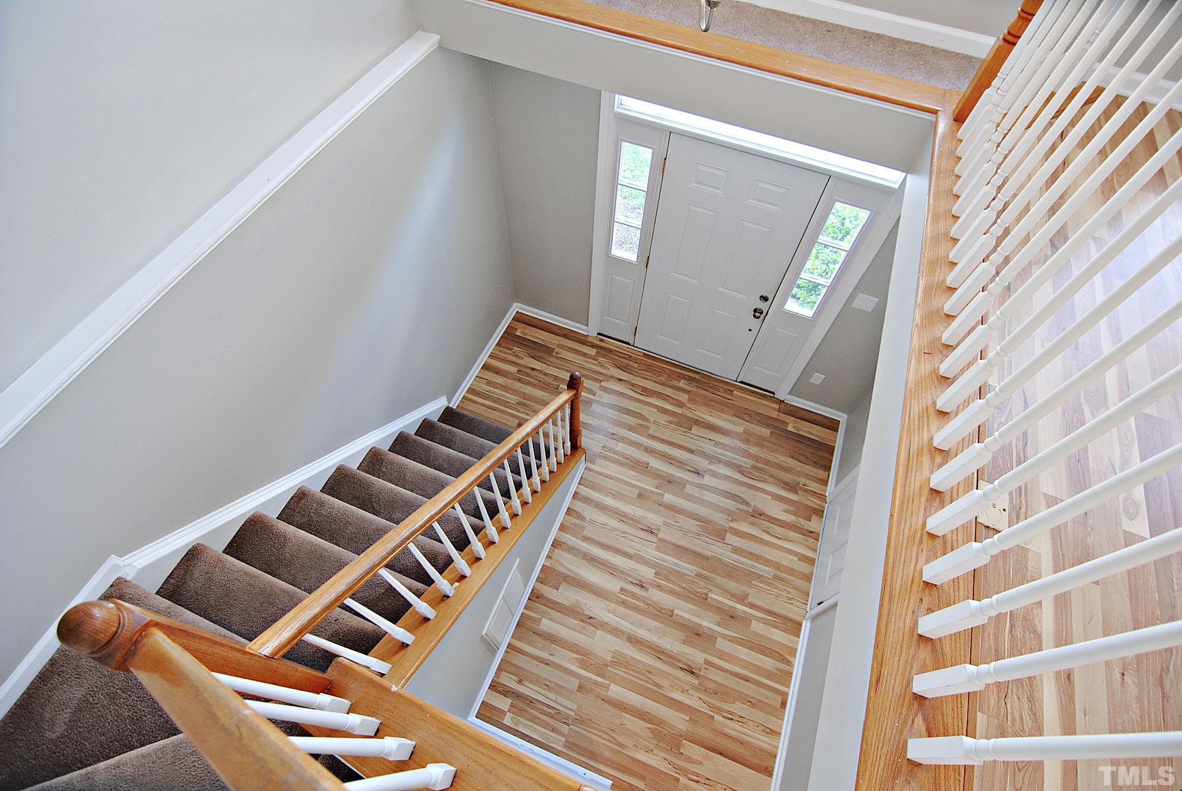 5530 Vista View Court Raleigh, NC 27612 - Photo 8 of 28 Gallery Image 8