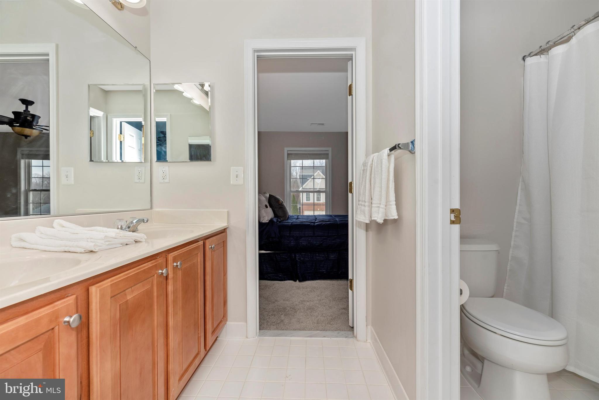 1507 Rising Ridge Road Mount Airy, MD 21771 - Photo 24 of 40 Jack and Jill Bathroom