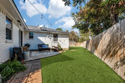 $399,900 | 2410 St Francis Avenue, Dallas, TX 75228