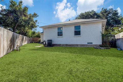 $399,900 | 2410 St Francis Avenue, Dallas, TX 75228