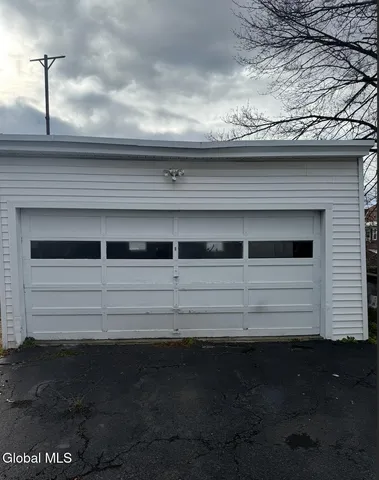 $235,000 | 58 Lincoln Avenue, Amsterdam, NY 12010