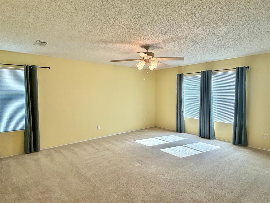 930 Dunkirk Lane Arlington, TX 76017 - Photo 15 of 35