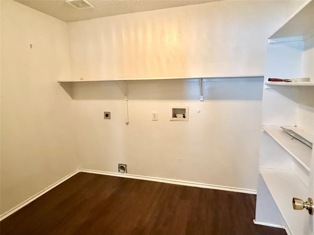 930 Dunkirk Lane Arlington, TX 76017 - Photo 33 of 35