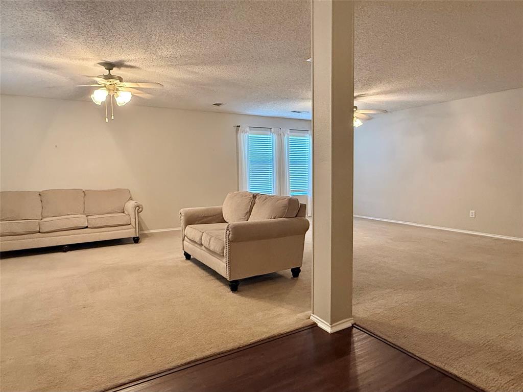 930 Dunkirk Lane Arlington, TX 76017 - Photo 6 of 35