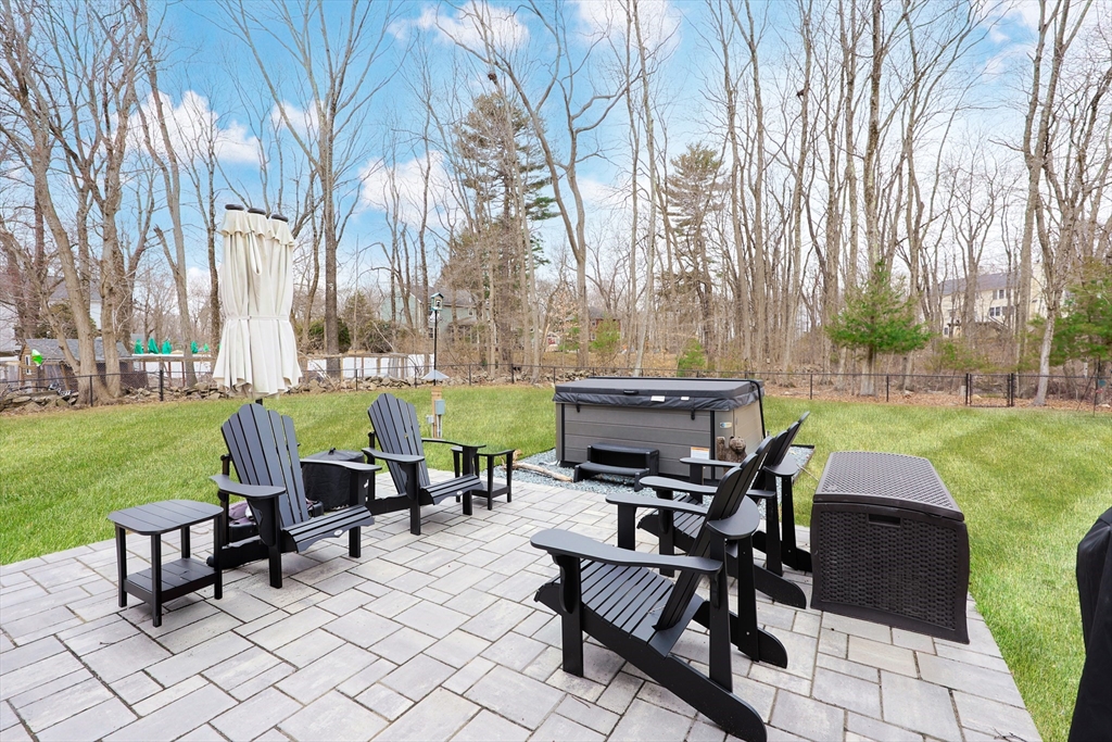 222 Oak Street Ashland, MA 01721 - Photo 5 of 38