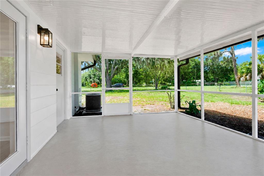 6625 Hatcher Road Lakeland, FL 33811 - Photo 19 of 41 Gallery Image 19