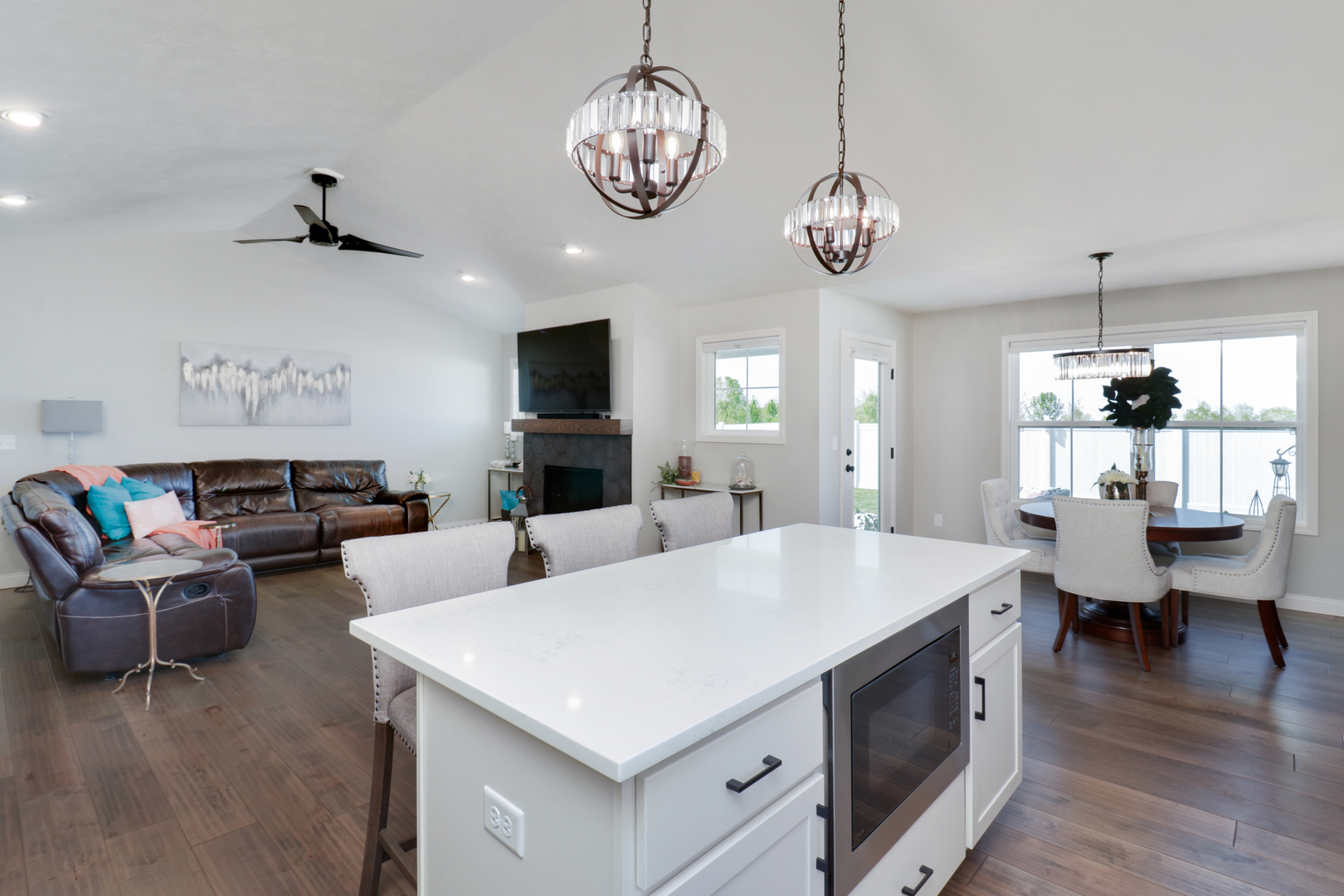 2624 Shale Road Normal, IL 61761 - Photo 12 of 47 Gallery Image 12