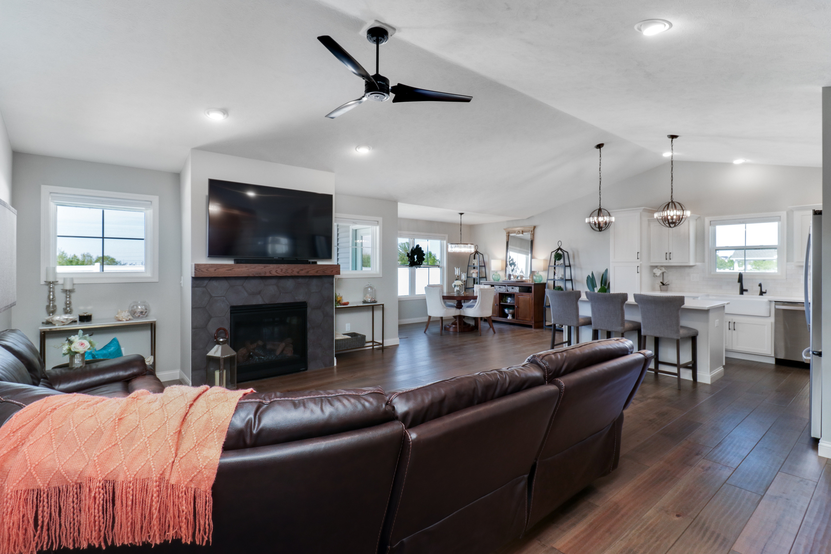 2624 Shale Road Normal, IL 61761 - Photo 5 of 47 Gallery Image 5