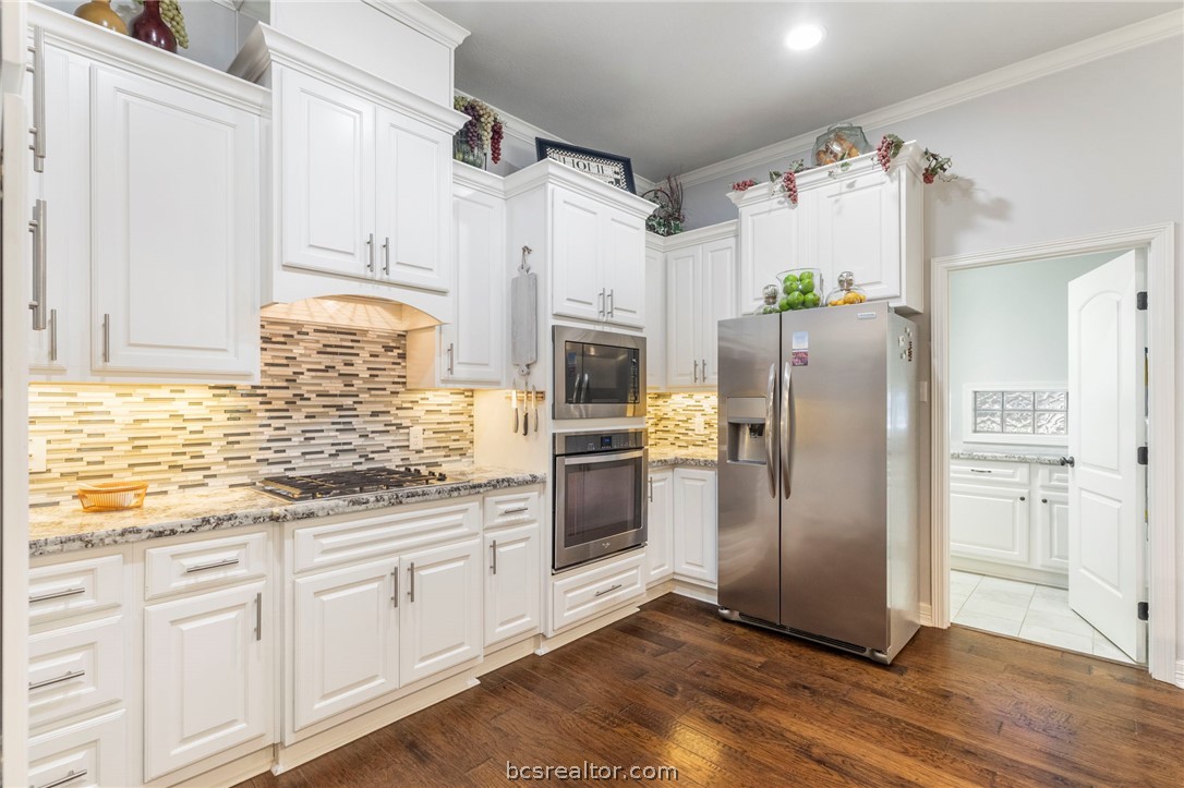 318 Cecelia Loop College Station, TX 77845 - Photo 22 of 38