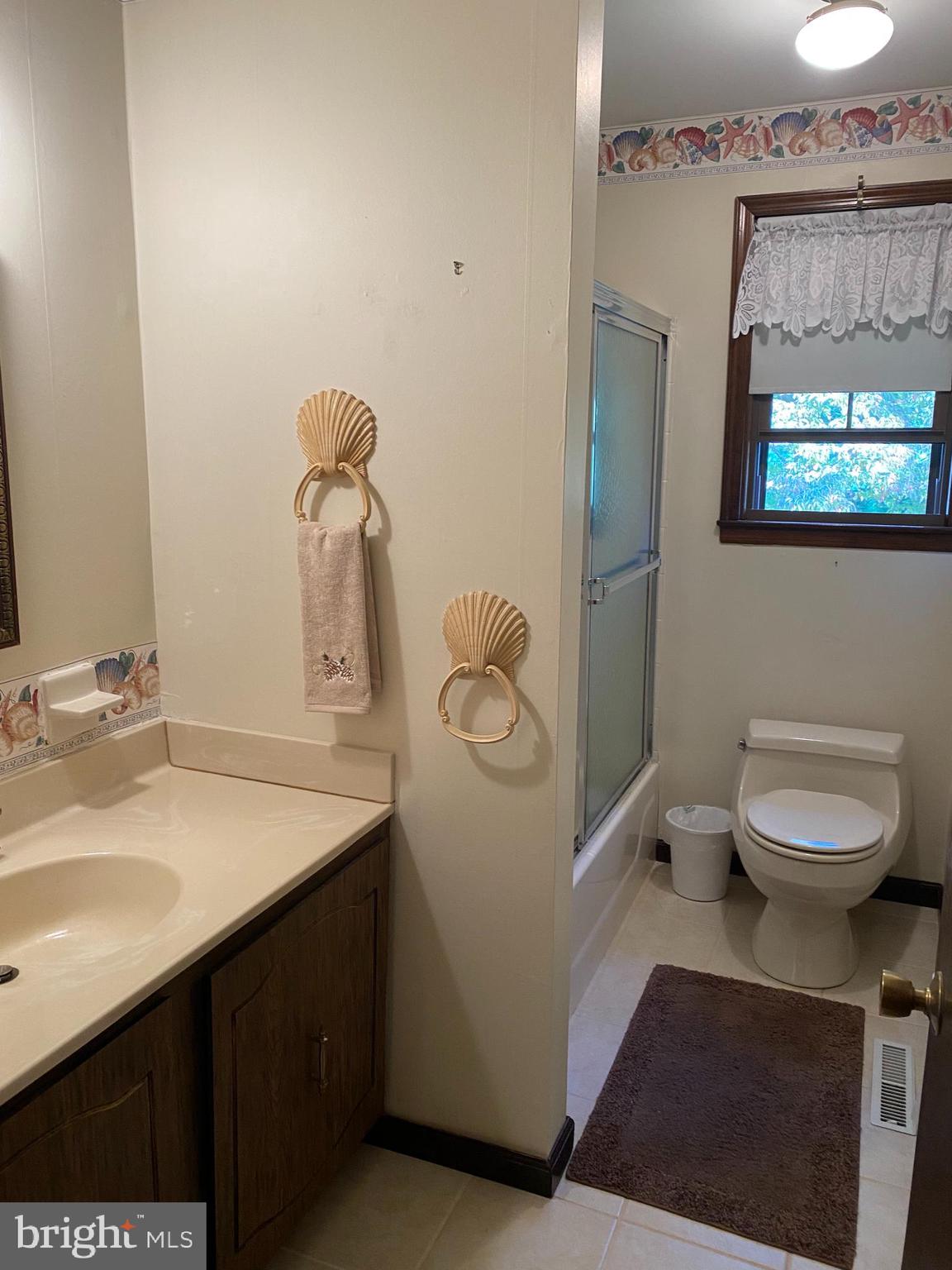 224 Oakshade Road Tabernacle, NJ 08088 - Photo 14 of 25 Full hallway bath