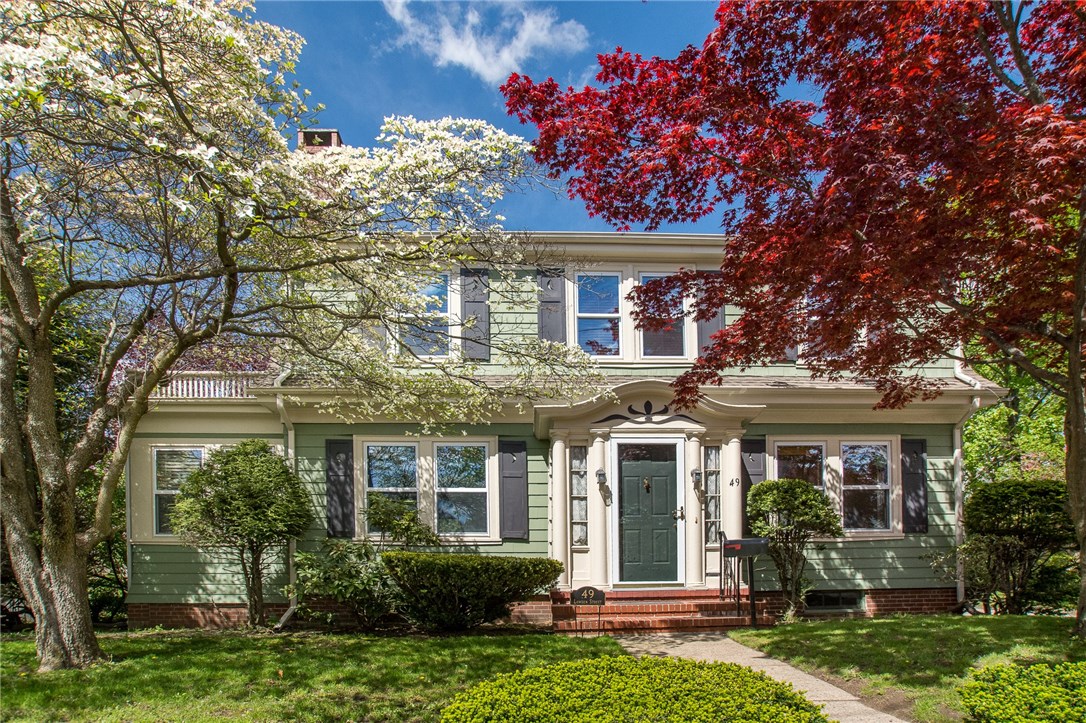 49 Lowden Street Pawtucket, RI 02860 - Photo 1 of 40 Gallery Image 1