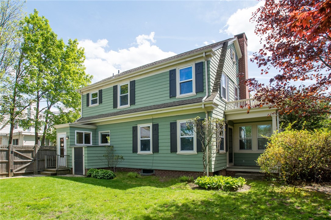 49 Lowden Street Pawtucket, RI 02860 - Photo 5 of 40 Gallery Image 5