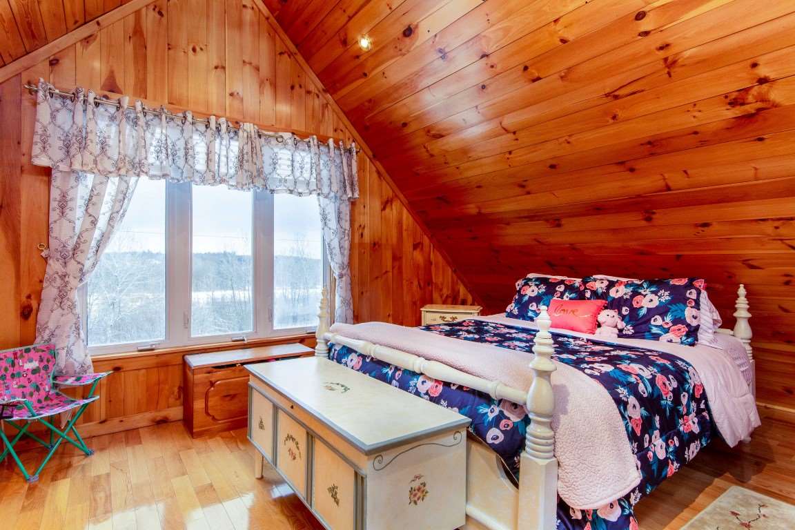 2016 Cross Road Jay, VT 05859 - Photo 23 of 25 Gallery Image 23