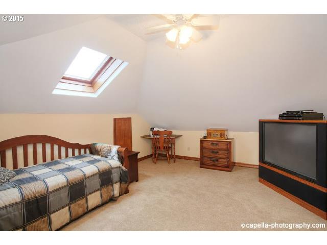 10030 Northwest Old Cornelius Pass Road Portland, OR 97231 - Photo 11 of 16 Gallery Image 11