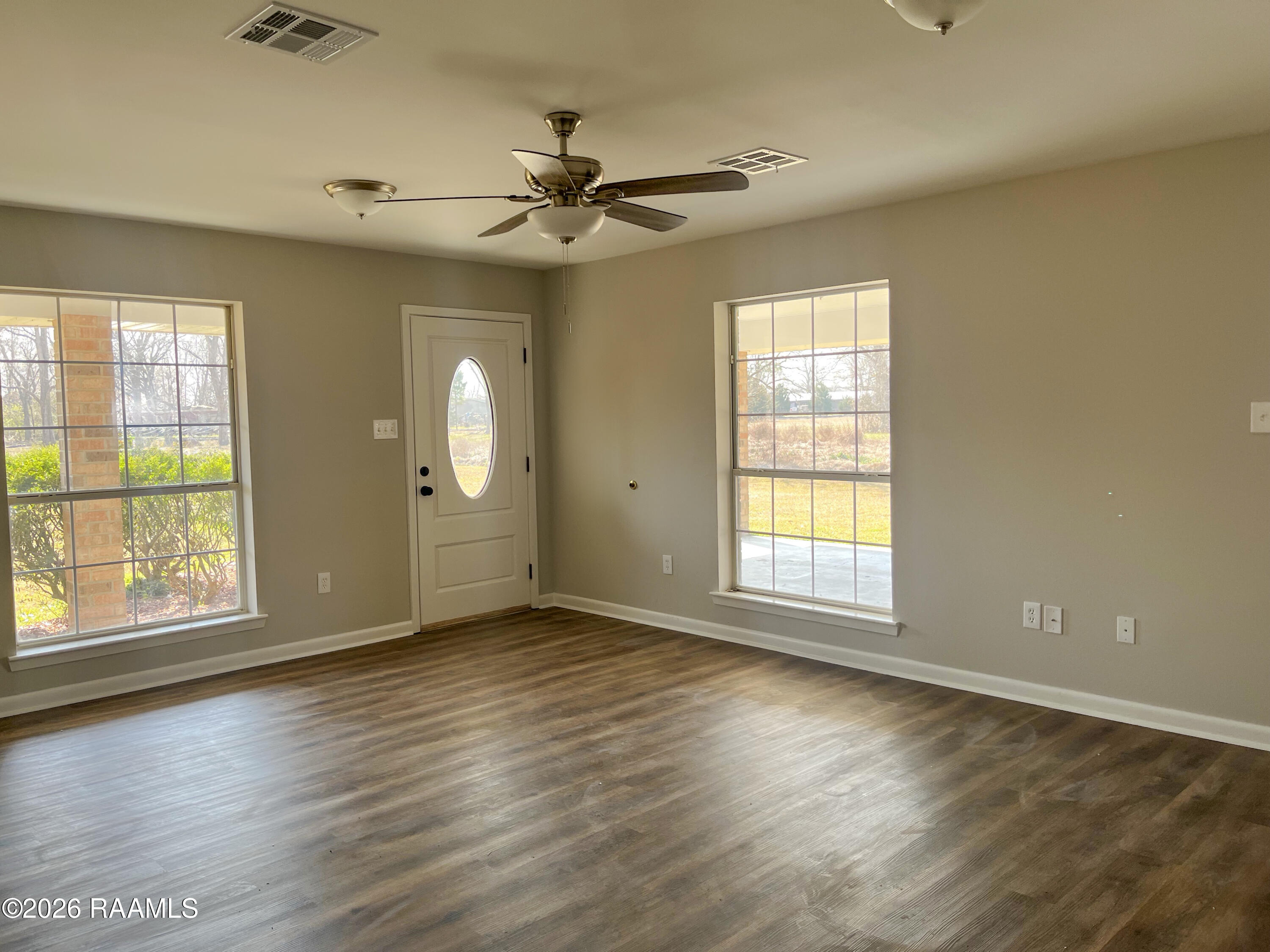 1239 Barras Road Breaux Bridge, LA 70517 - Photo 5 of 18 IMG_5623