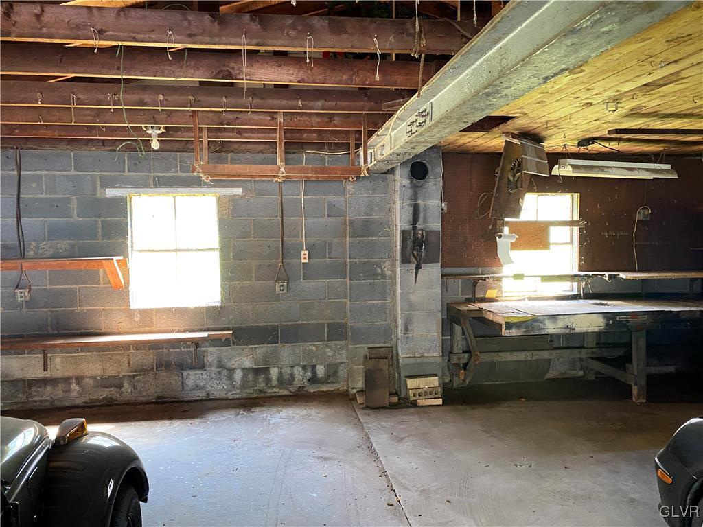 2278 Easton Road Bethlehem, PA 18015 - Photo 7 of 35 Gallery Image 7