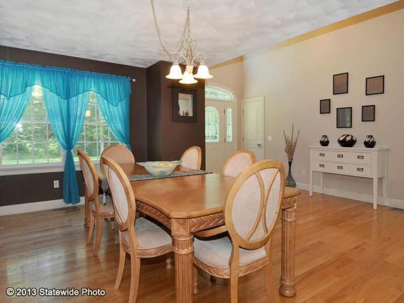 121 Hunting House Road Glocester, RI 02857 - Photo 10 of 25 Dining Room.