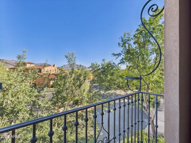 $1,025,000 | 20704 North 90th Place, Unit 1015, Scottsdale, AZ 85255