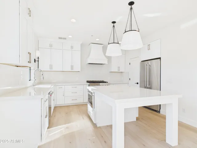 $1,025,000 | 20704 North 90th Place, Unit 1015, Scottsdale, AZ 85255